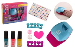 Isabella nail polish set in box with naildryer